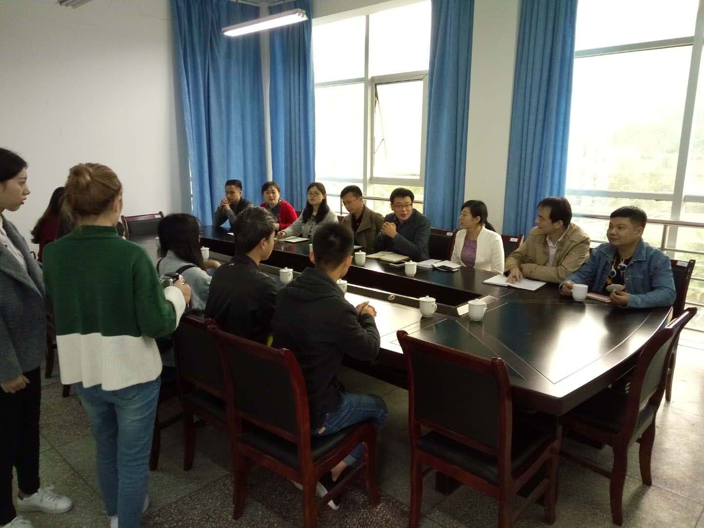 奉节职教中心师生在我系进行市赛强化培训