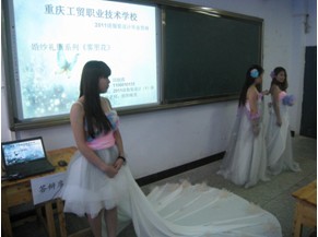 我系进行2014届毕业答辩工作