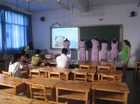 我系进行2014届毕业答辩工作