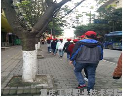 轻工系青年志愿者服务队开展市民学校活动