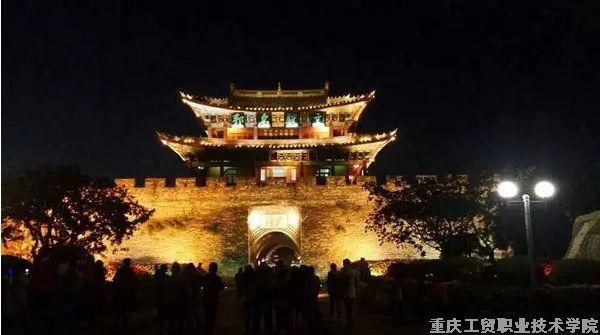 我系服装设计专业员工赴云南采风