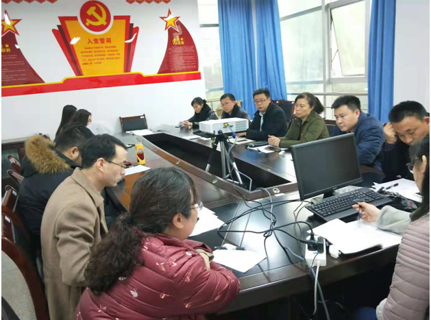 我系举行教师培训交流汇报会